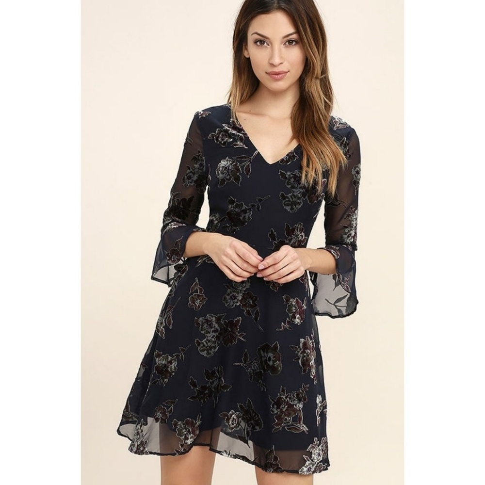 JOA Song of the Heart Velvet Floral Dress